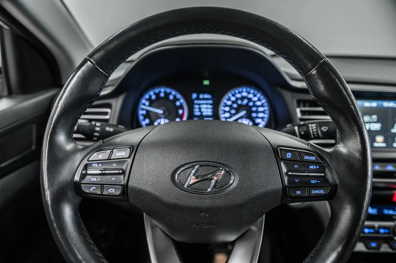 2019 Hyundai Elantra Luxury Image principale