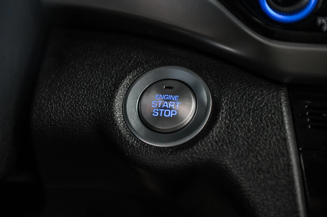 2019 Hyundai Elantra Ultimate Main Image