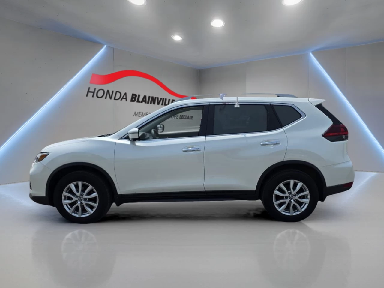 2018 Nissan Rogue AWD S Main Image