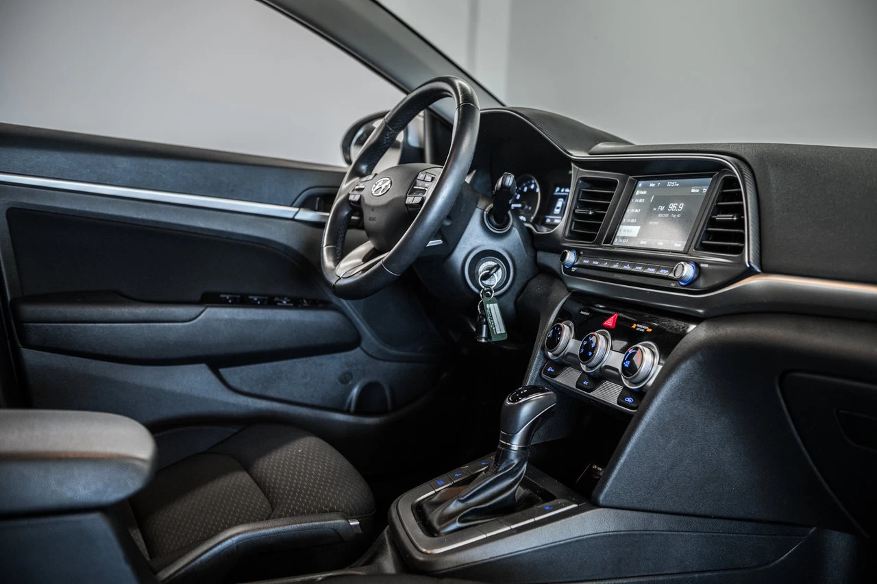 2020 Hyundai Elantra Preferred Image principale