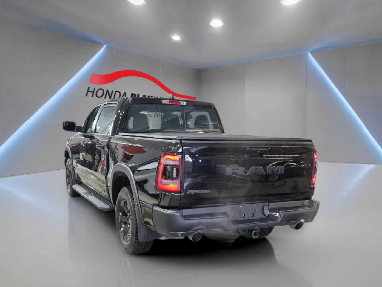 2022 RAM 1500 Rebel 4x4 Crew Cab 5'7" Box Image principale