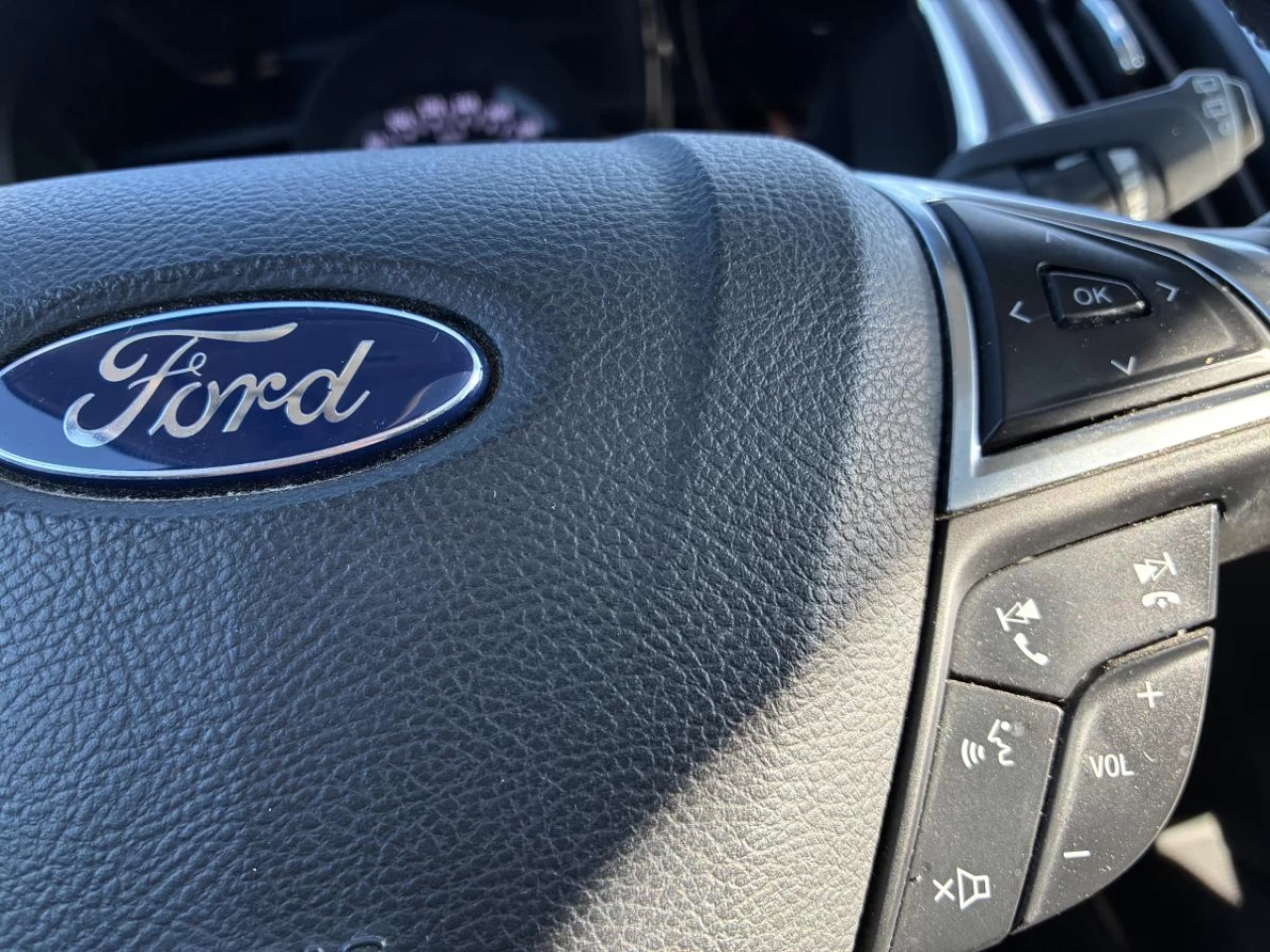 2015 Ford Edge 4dr Sport AWD Main Image