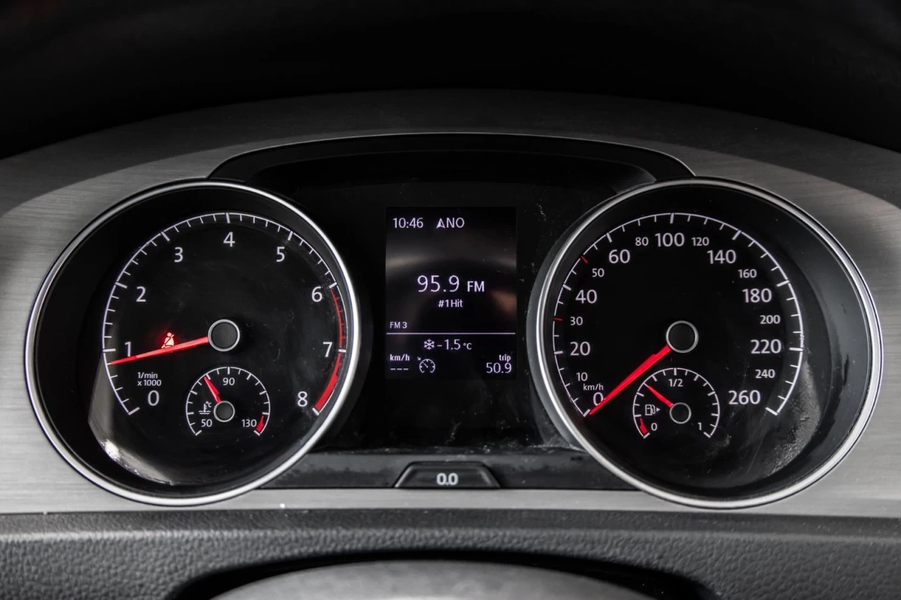 2017 Volkswagen Golf Trendline SIEGES.CHAUFF+BLUETOOTH+CAM.RECUL Main Image