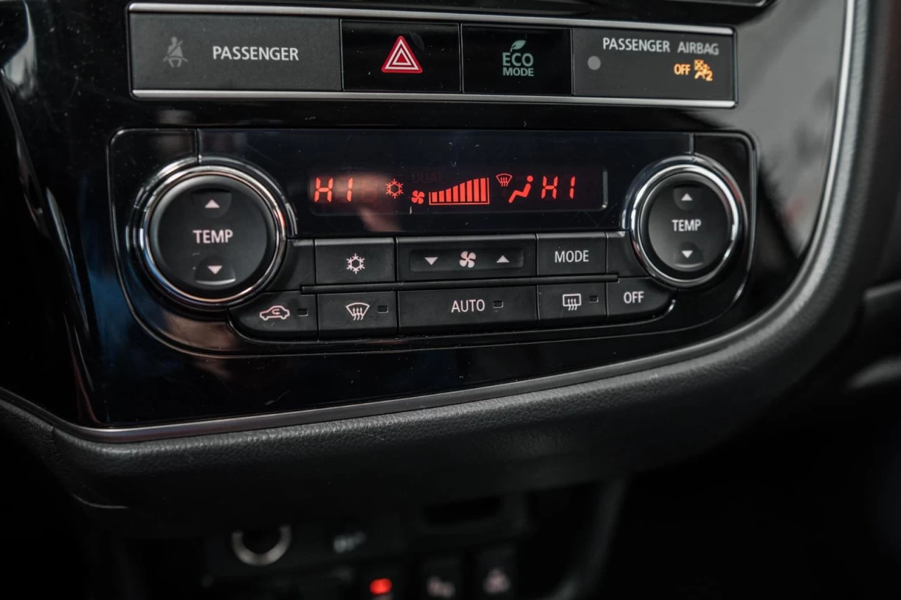 2019 Mitsubishi Outlander PHEV S-AWC CUIR+TOIT.OUVRANT+CARPLAY+SIEGES.CHAUFFANTS Main Image