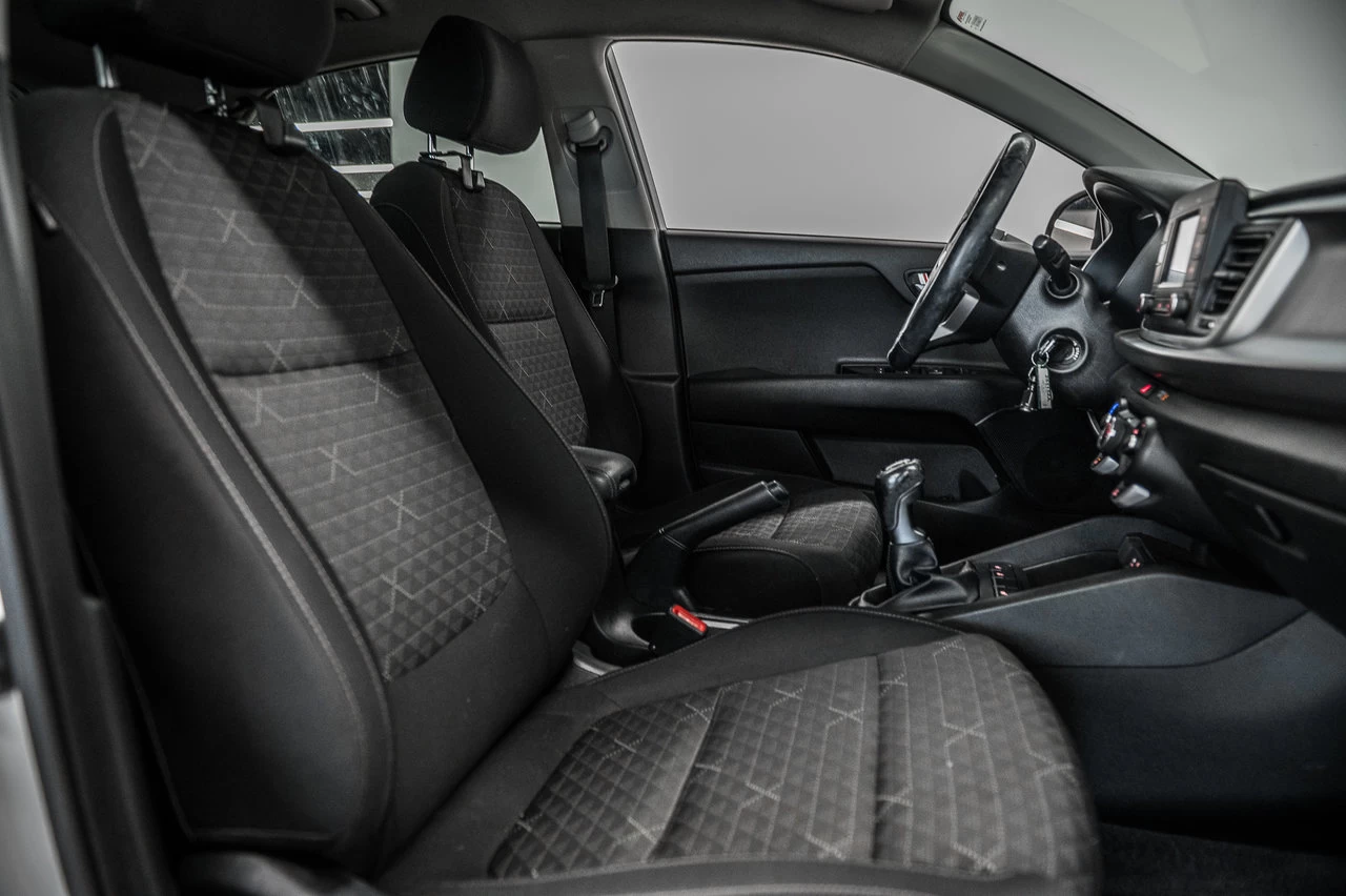 2018 Kia Rio5 Lx Volant/sieges.cha Image principale
