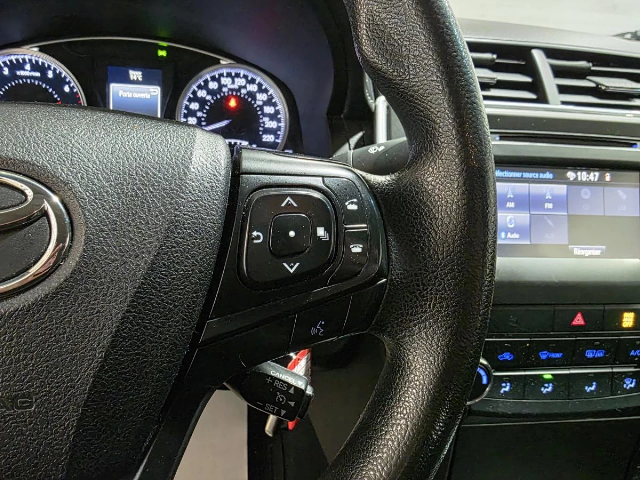 2017 Toyota Camry 4dr Sdn I4 Auto SE Main Image