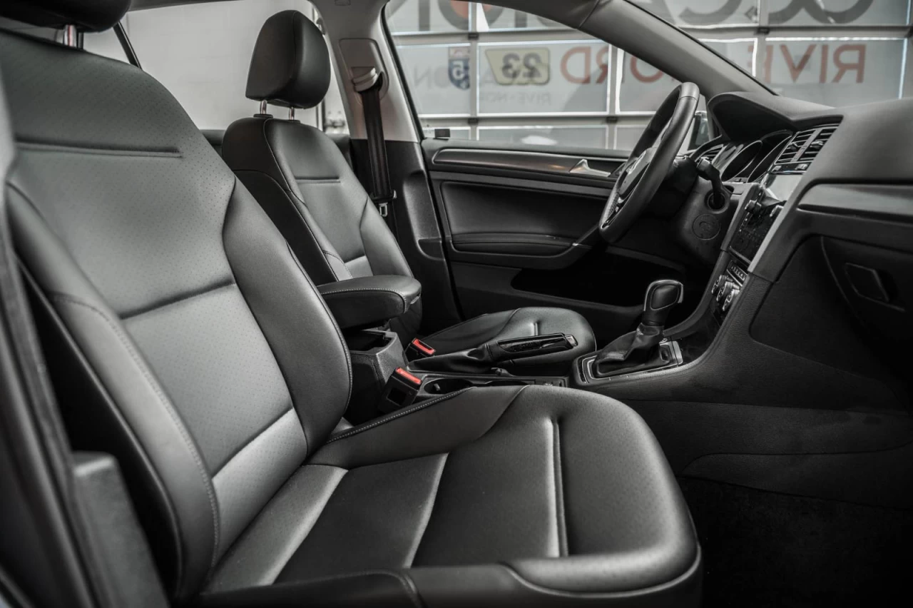 2020 Volkswagen Golf Highline 4MOTION+NAVI+TOIT.PANO+CUIR+SIEGES.CHAUFF Main Image