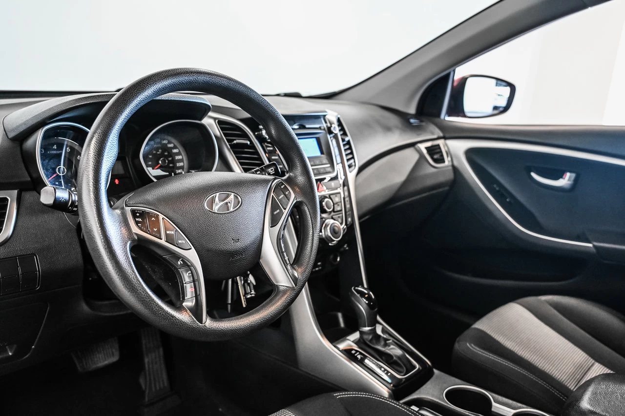 2017 Hyundai Elantra GT Se Mags+toit.pano+si Image principale