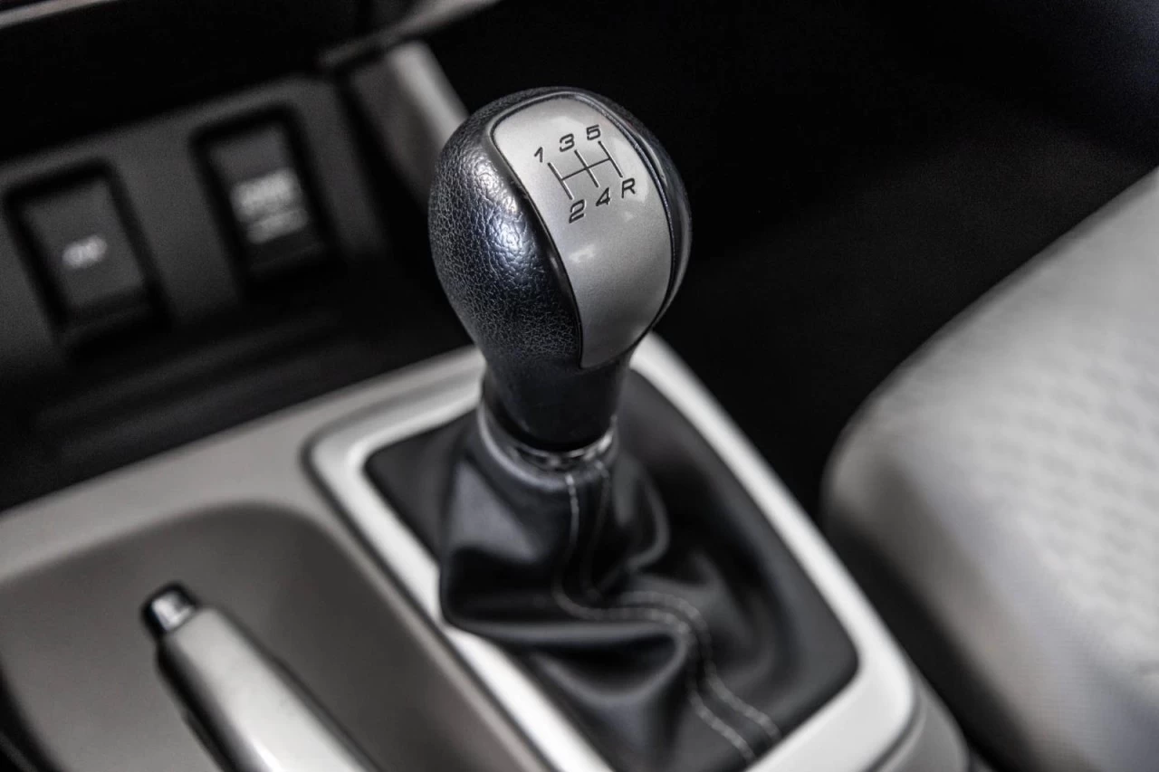2015 Honda Civic Sedan LX Manuelle Garantie 1 AN Image principale