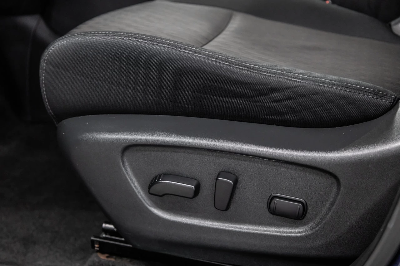 2019 Nissan Rogue Sv Awd Image principale