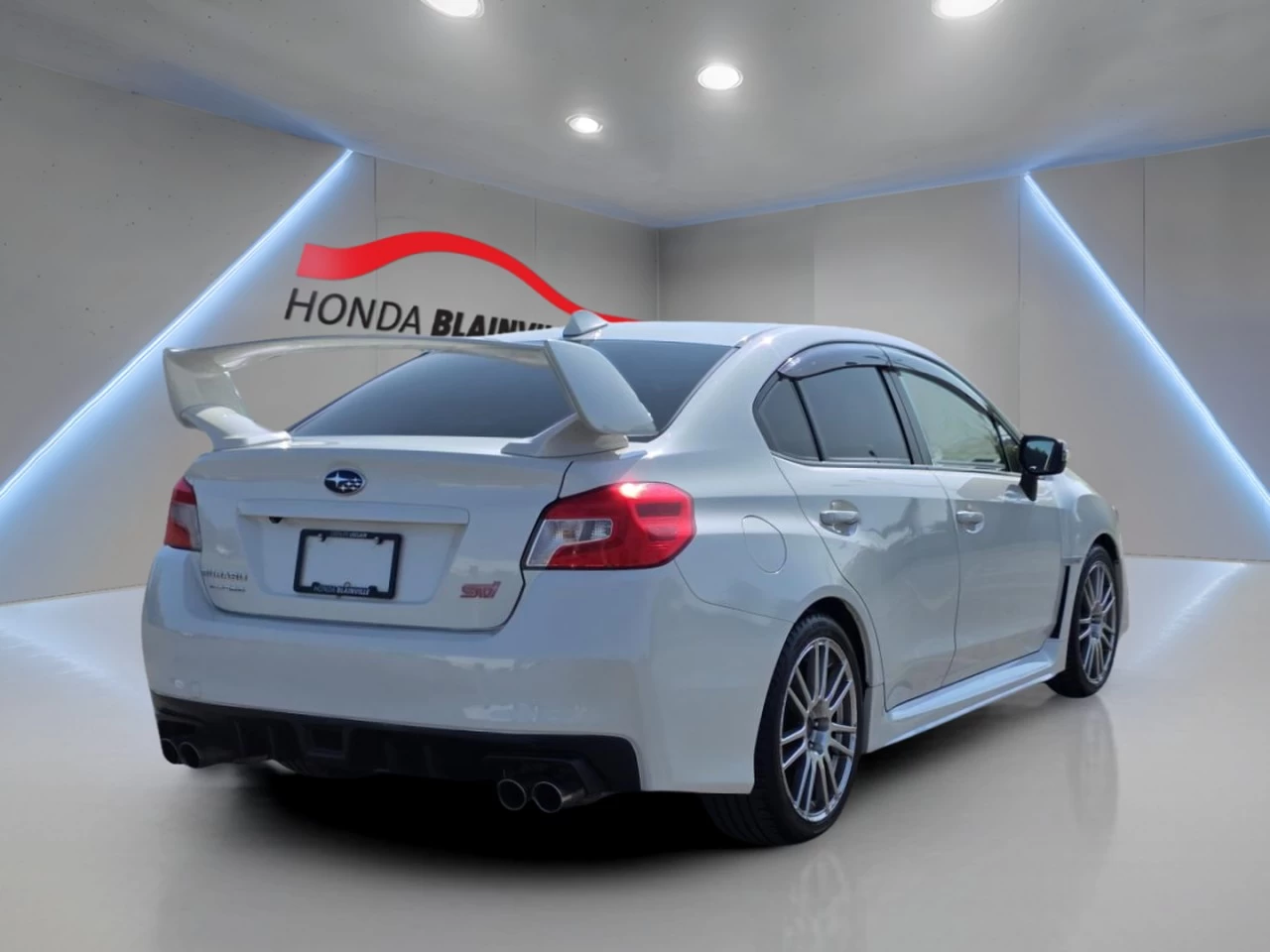 2015 Subaru WRX 4dr Sdn STI Man w/Sport Pkg Main Image
