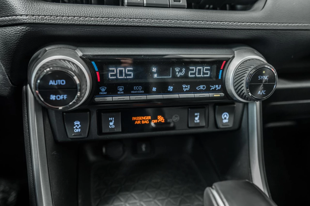 2021 Toyota RAV4 XLE AWD+TOIT.OUVRANT+VOLANT/SIEGES.CHAUFFANTS Image principale