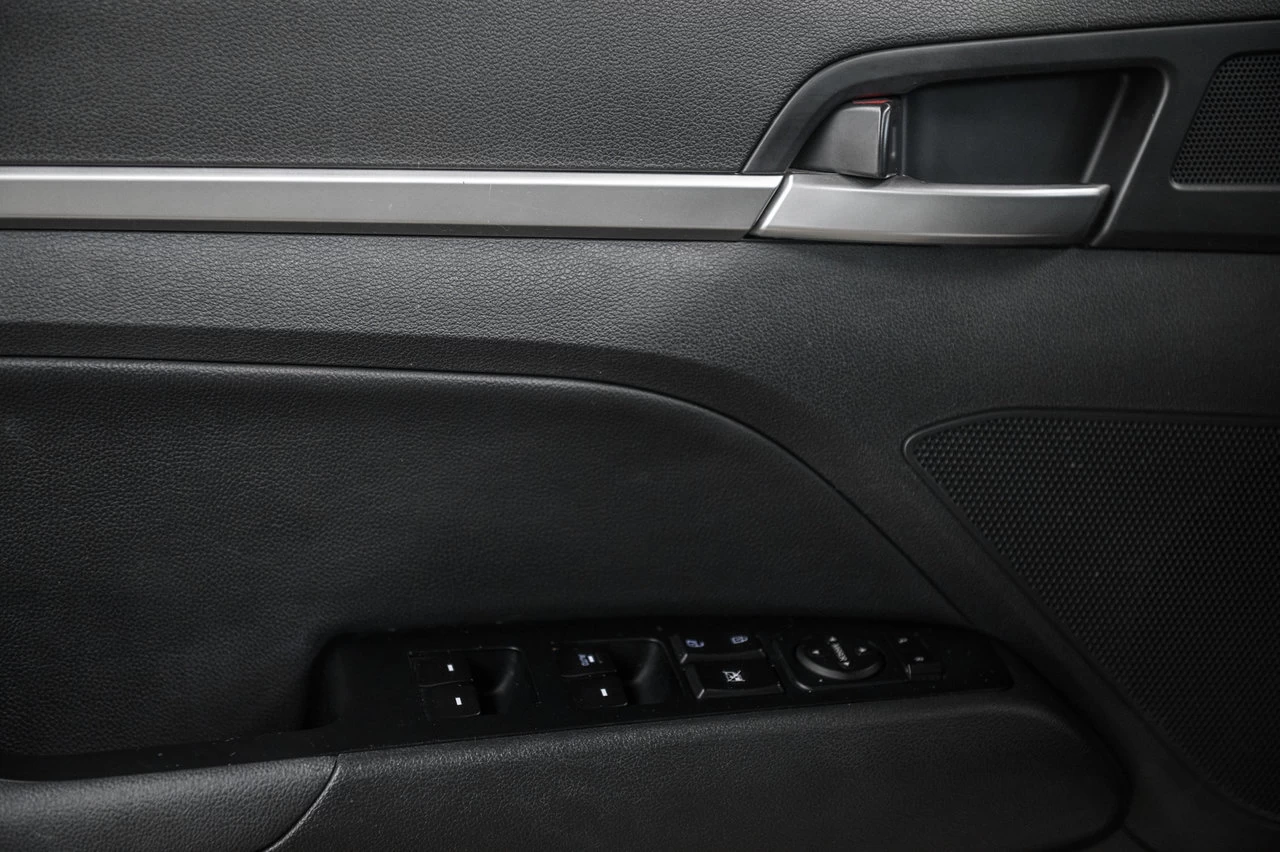2019 Hyundai Elantra Luxury Image principale