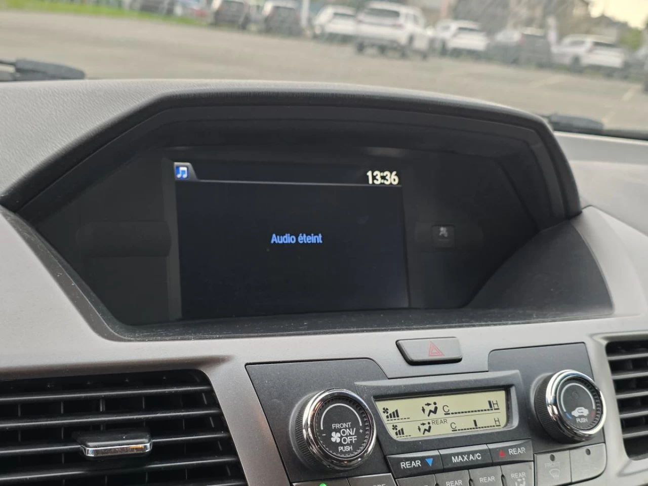 2016 Honda Odyssey SE Image principale