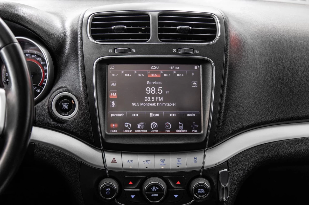 2015 Dodge Journey SXT V6 2x4 7 places Garantie 1 AN Image principale