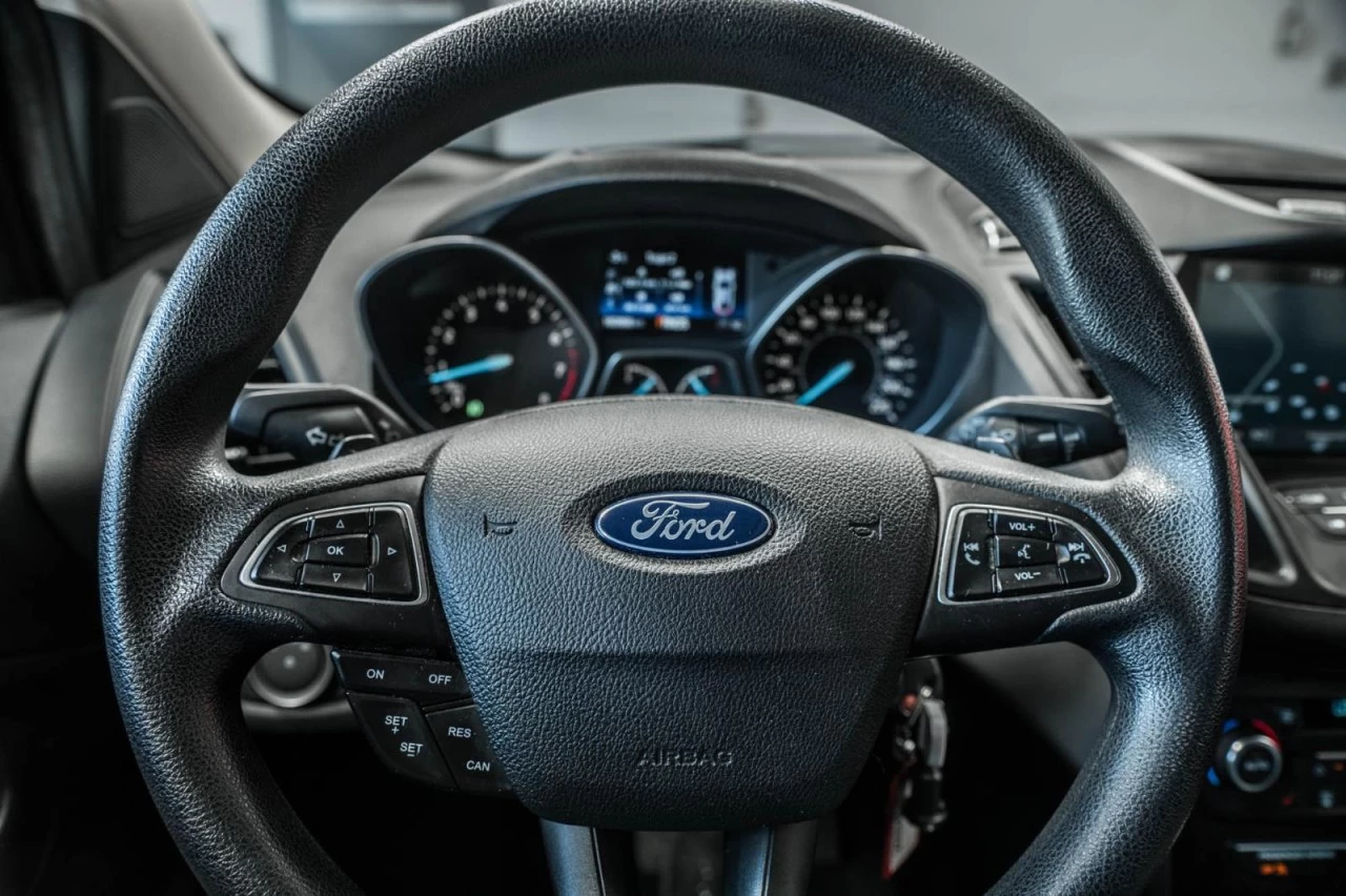 2017 Ford Escape SE 4WD+SIEGES.CHAUFF+MAGS+BLUETOOTH+CAM.RECUL Image principale