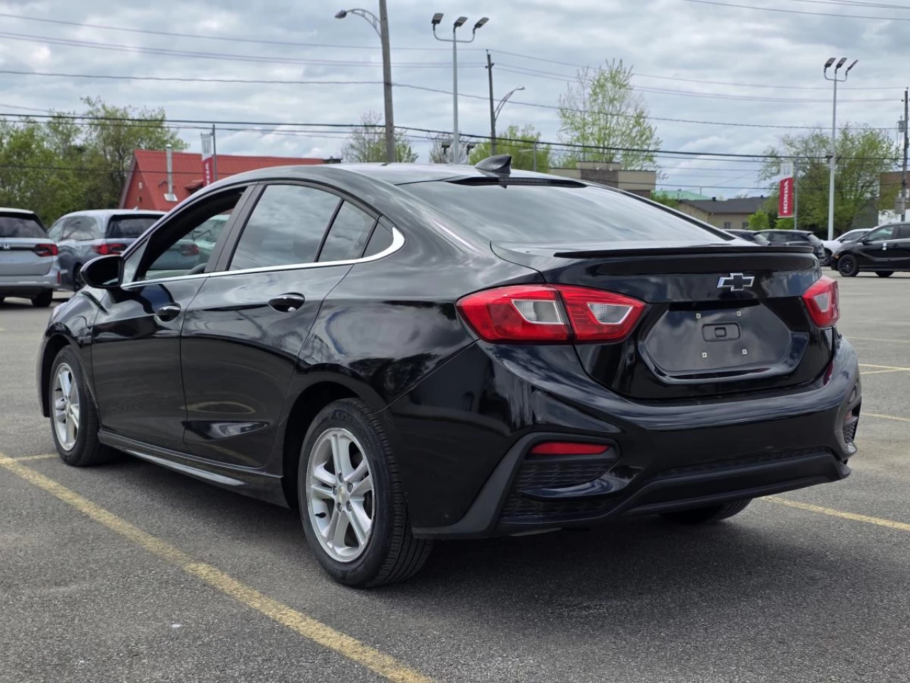 2018 Chevrolet Cruze Sedan LT (Manual) Image principale