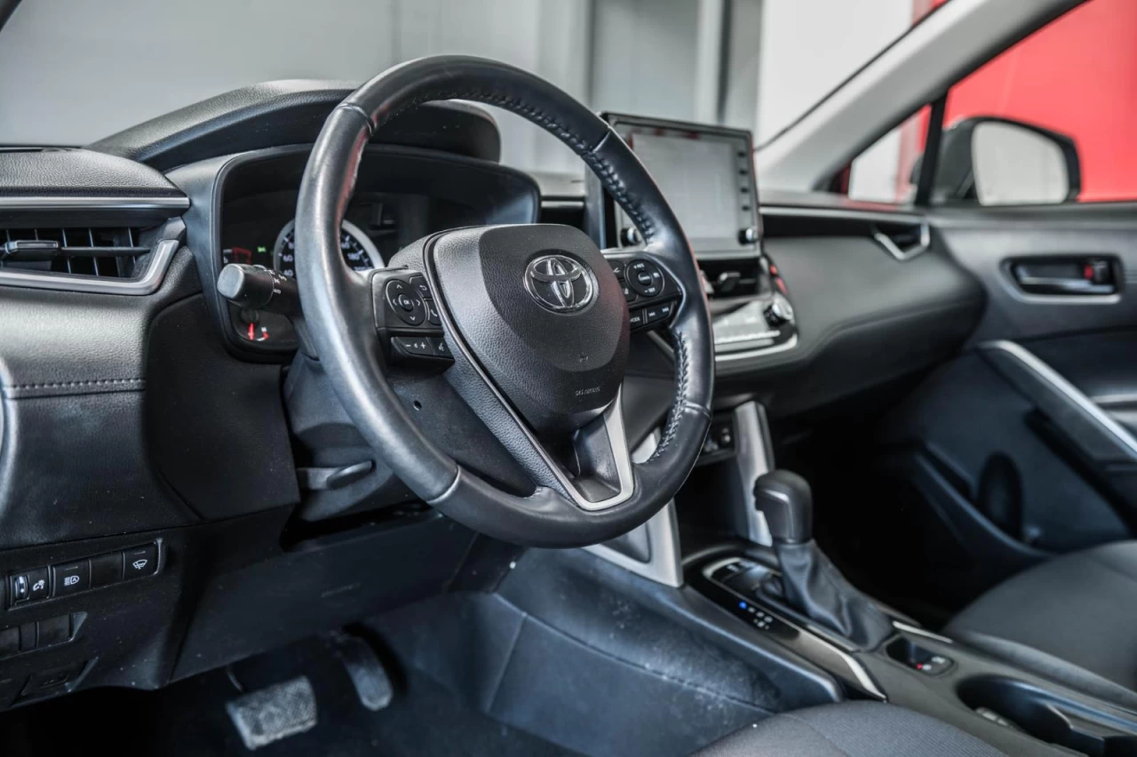 2022 Toyota Corolla Cross LE AWD+SIEGES.CHAUFF+BLUETOOTH+CARPLAY+CAM.RECUL Main Image
