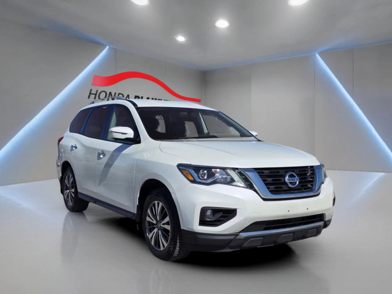 2017 Nissan Pathfinder 4WD 4dr S 7 passengers Image principale