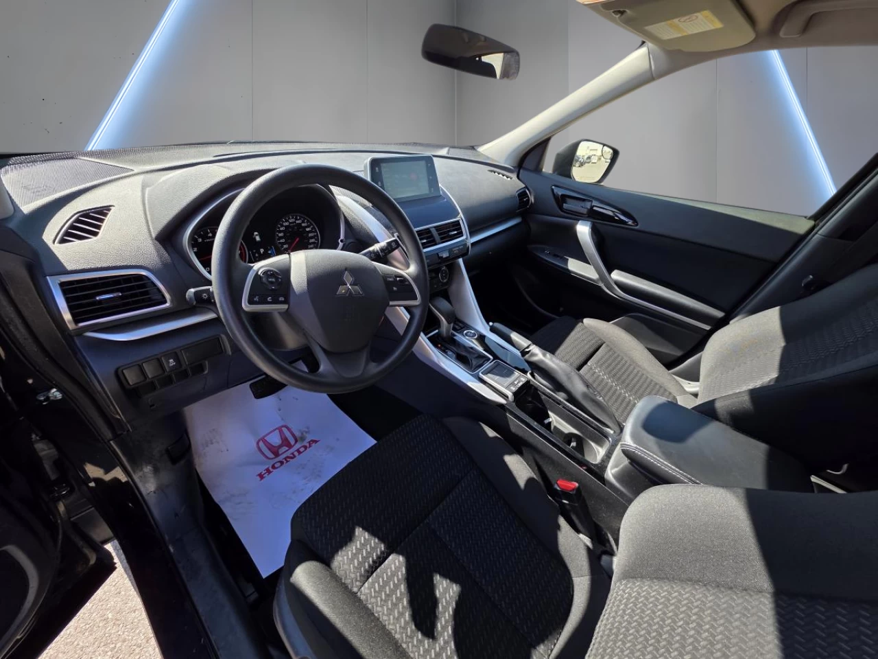 2018 Mitsubishi Eclipse Cross ES S-AWC Main Image