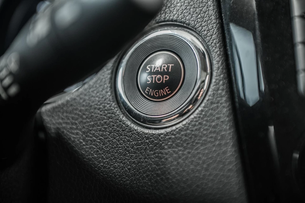 2019 Nissan Rogue SL AWD+NAVI+TOIT.PANO+CUIR+VOLANT/SIEGES.CHAUFF Main Image