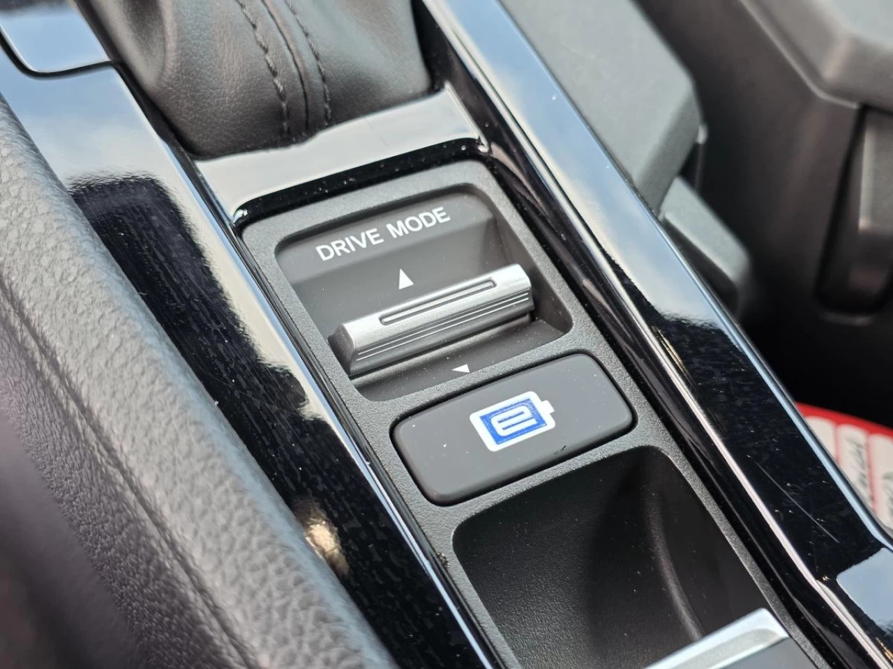 2025 Honda Accord Hybrid Sport-L eCVT Hybrid Sedan Image principale
