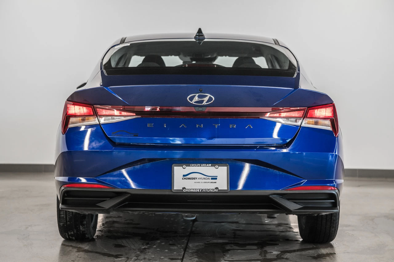 2022 Hyundai Elantra Preferred Image principale