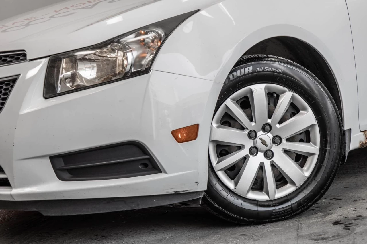 2011 Chevrolet Cruze Automatique BAS KM Image principale