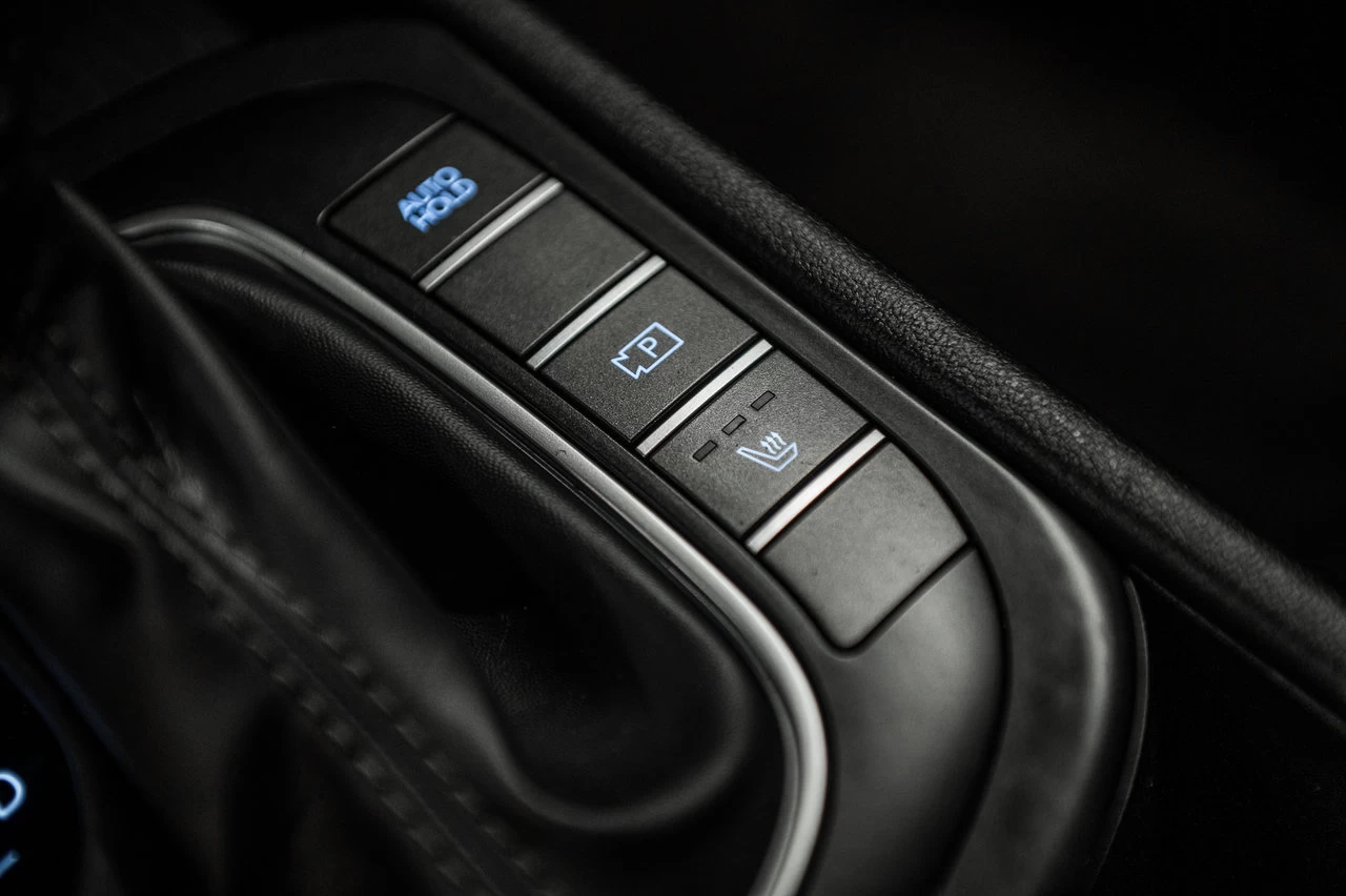 2024 Hyundai Kona Essential Main Image