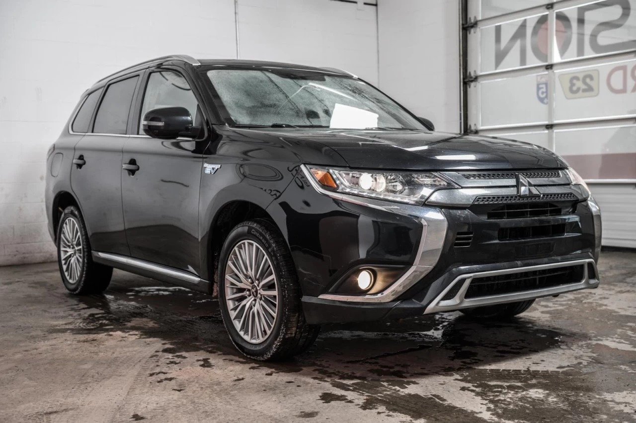 2019 Mitsubishi Outlander PHEV S-AWC CUIR+TOIT.OUVRANT+CARPLAY+SIEGES.CHAUFFANTS Main Image
