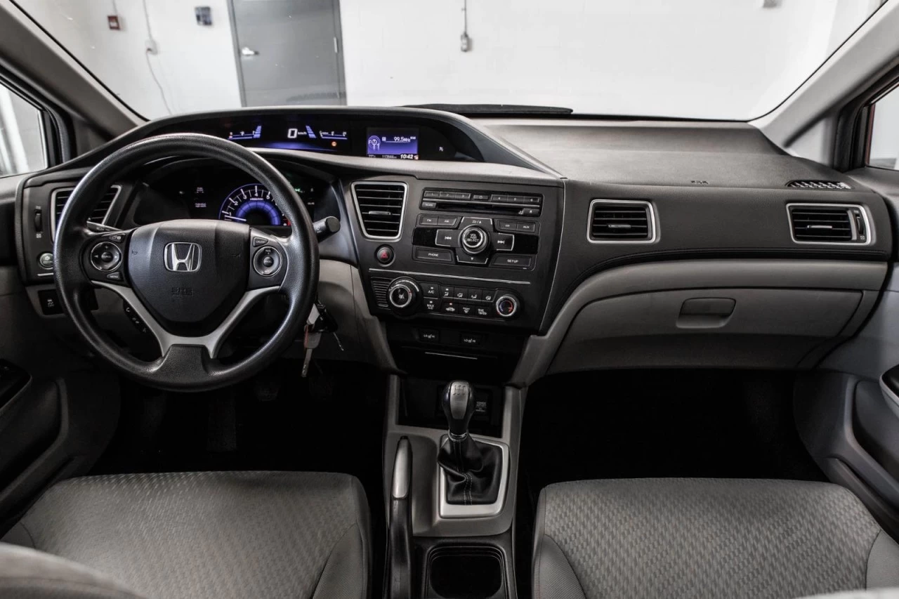 2015 Honda Civic Sedan LX Manuelle Garantie 1 AN Image principale