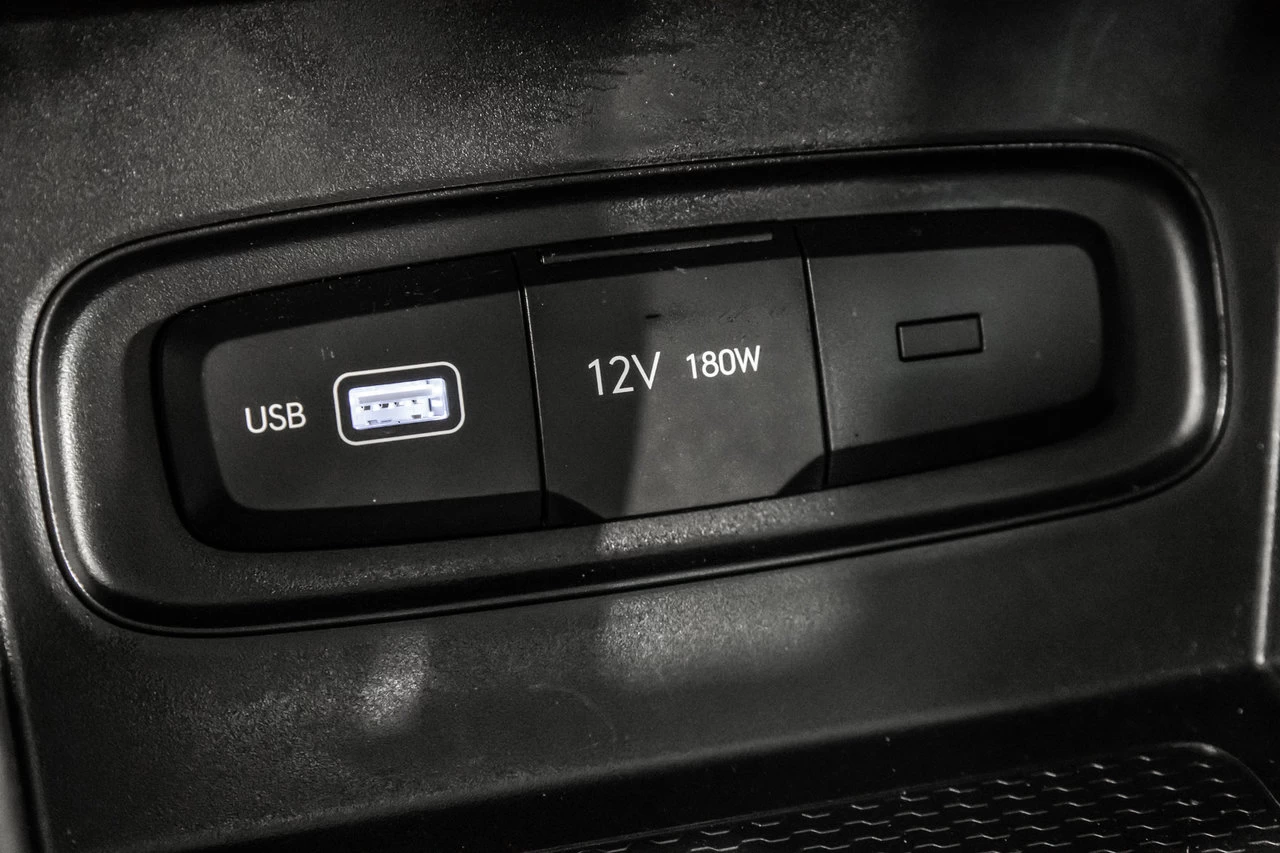 2022 Hyundai Venue Essential Main Image