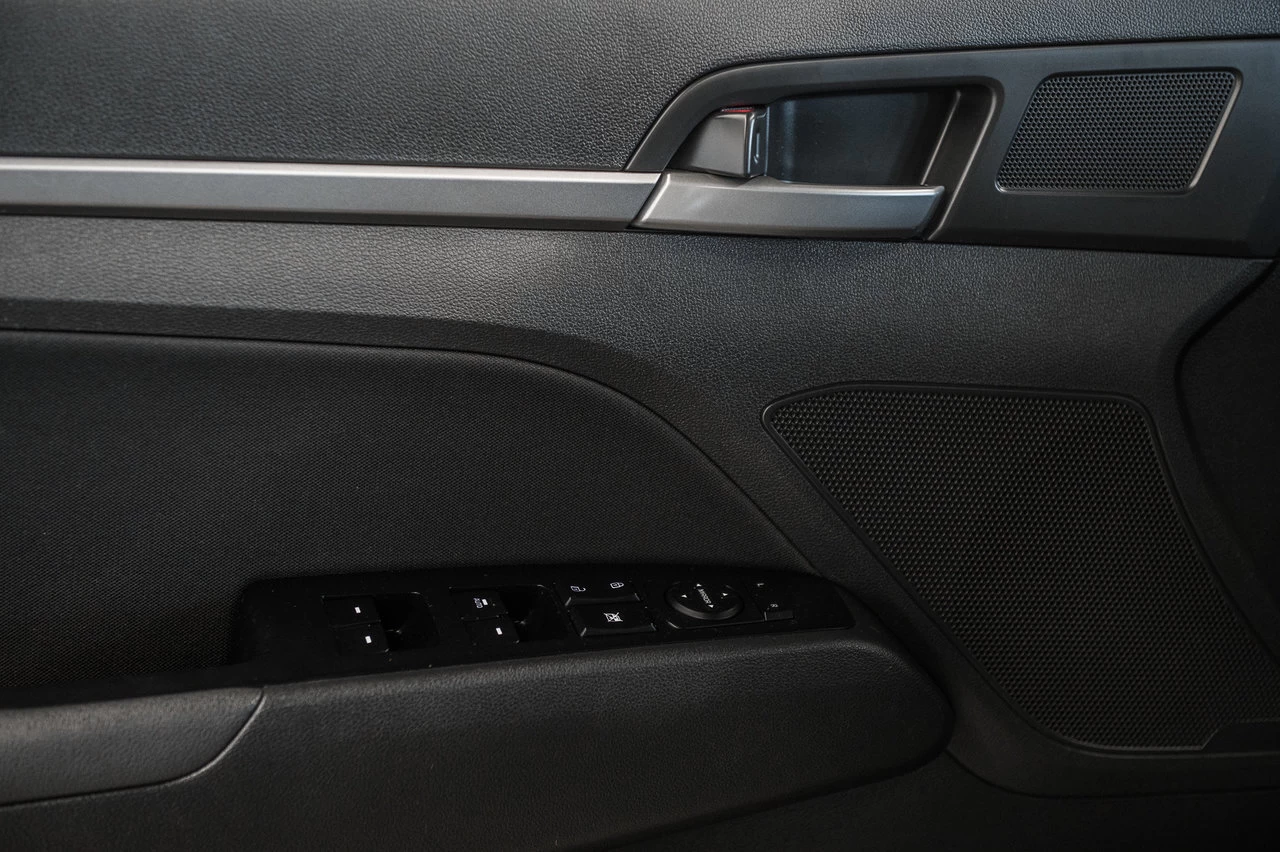 2018 Hyundai Elantra Gl Se Main Image