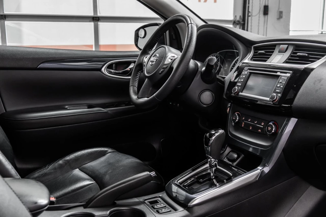 2017 Nissan Sentra SR NAVI+TOIT.OUVRANT+CUIR+SIEGES.CHAUFF+CAM.RECUL Main Image