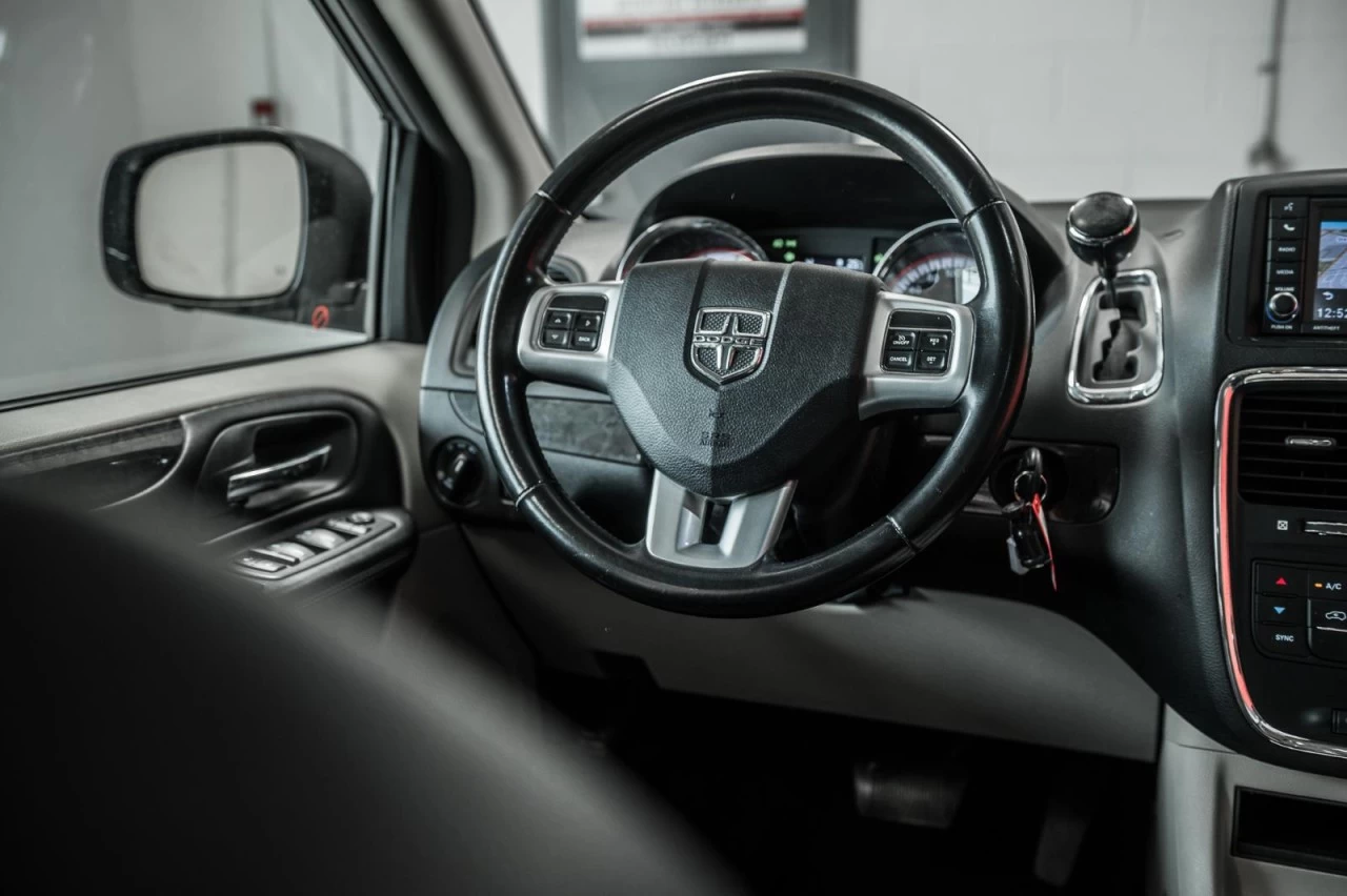 2020 Dodge Grand Caravan Crew Plus SIEGES.CHAUFF+CUIR+CARPLAY+CAM.RECUL Main Image