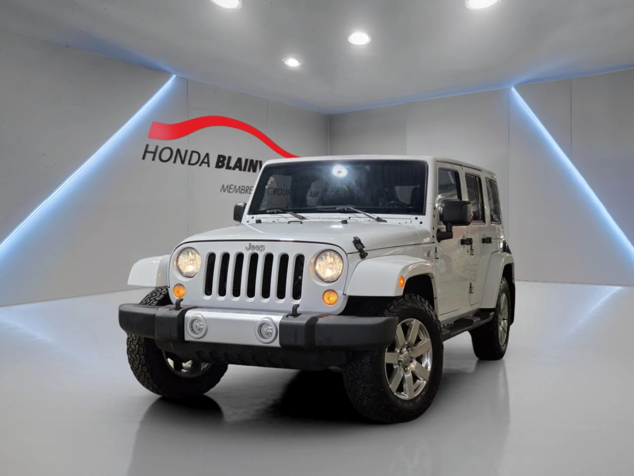 2015 Jeep Wrangler 4WD 4dr Sahara Image principale