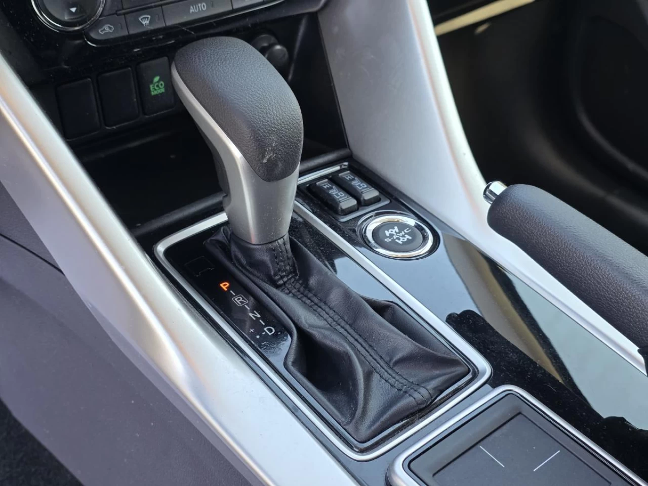 2018 Mitsubishi Eclipse Cross ES S-AWC Main Image