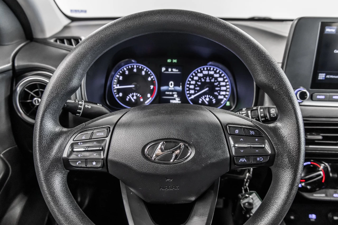 2022 Hyundai Kona Essential Awd Main Image