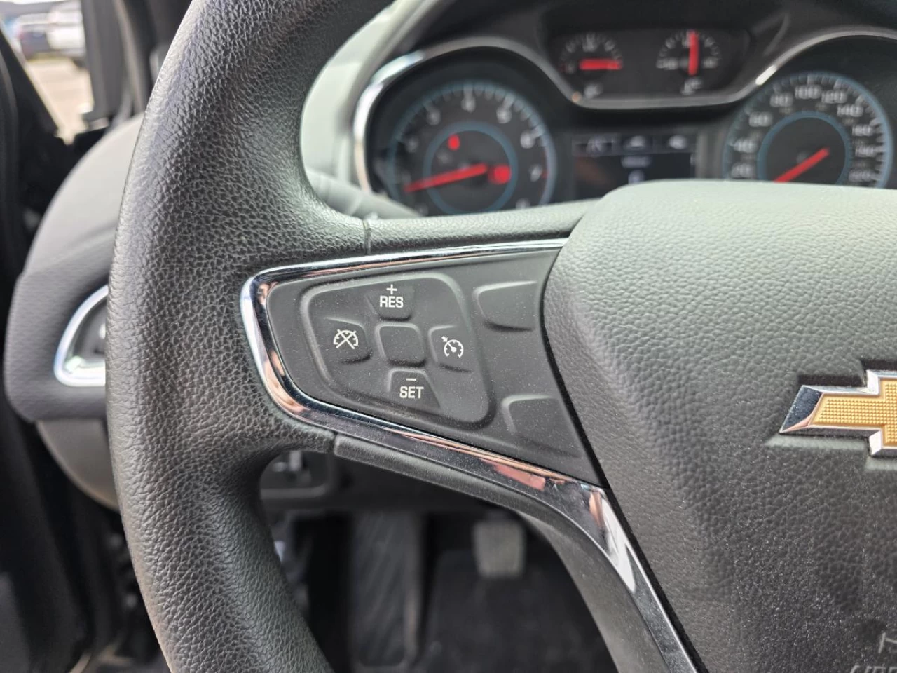2018 Chevrolet Cruze Sedan LT (Manual) Image principale