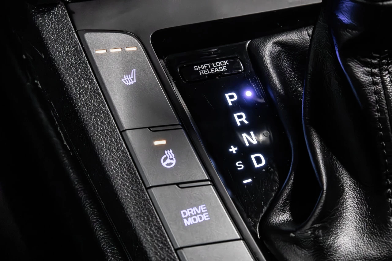 2020 Hyundai Elantra Preferred Main Image