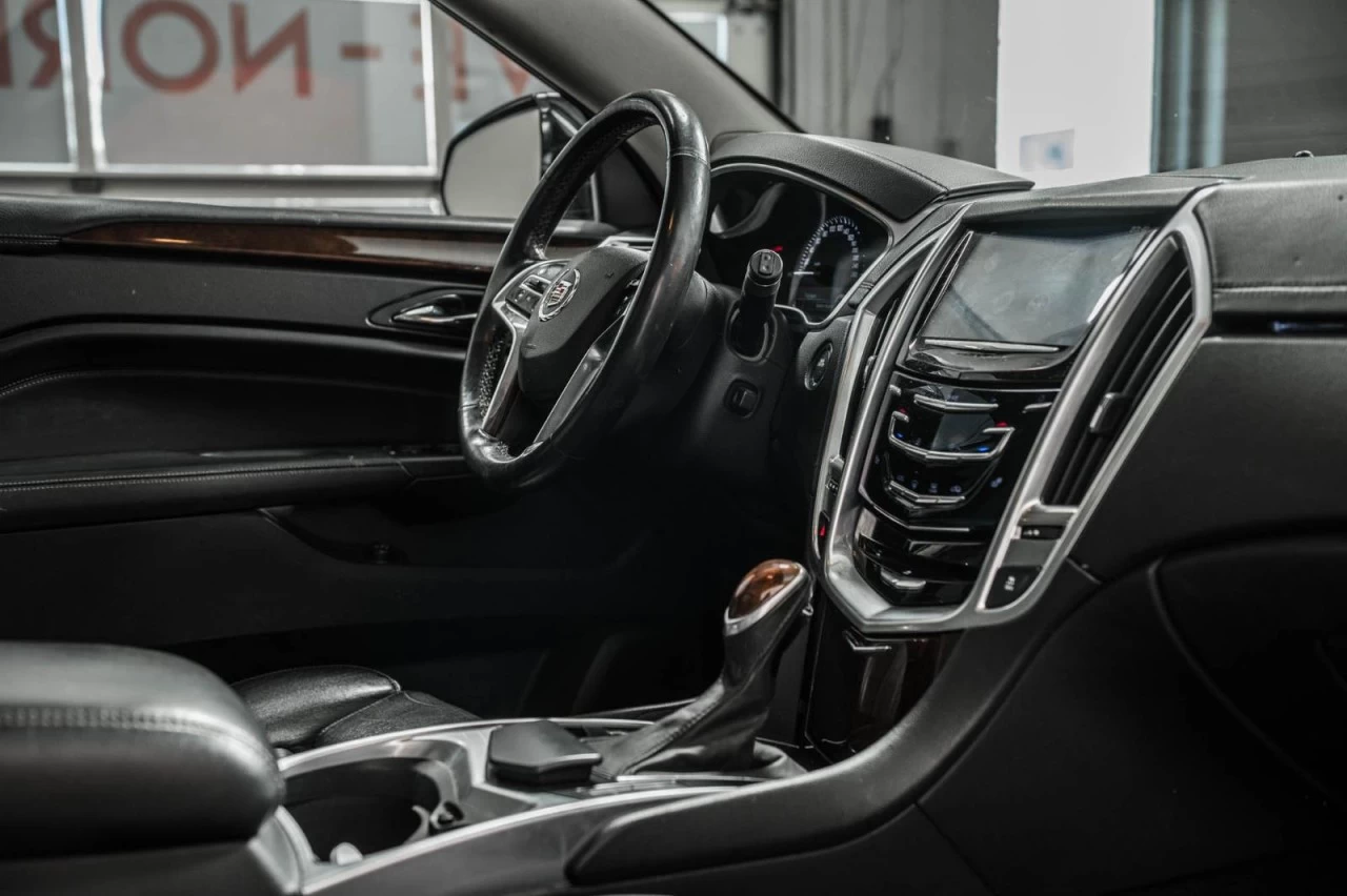 2014 Cadillac SRX AWD Luxury Garantie 1 AN Image principale