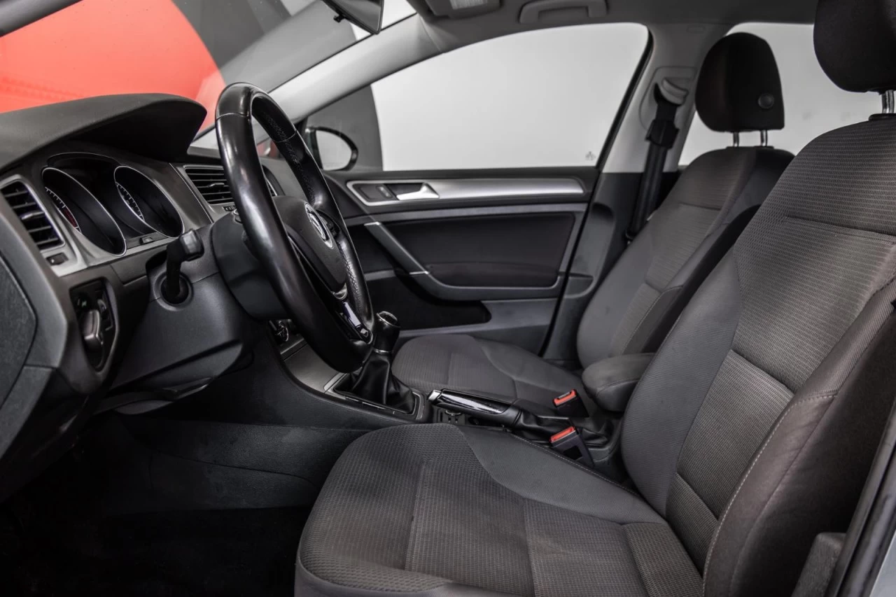 2017 Volkswagen Golf Trendline SIEGES.CHAUFF+BLUETOOTH+CAM.RECUL Main Image