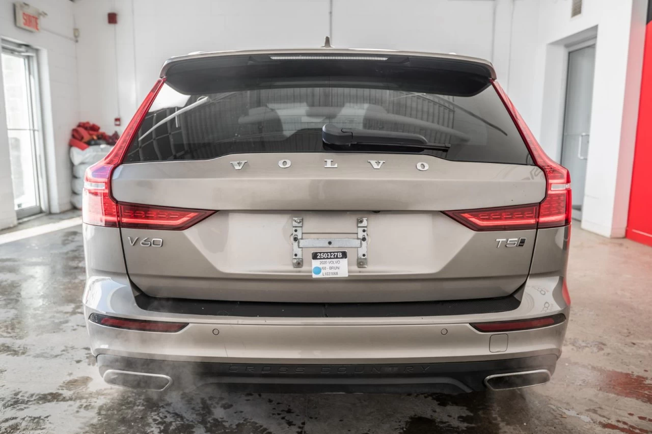 2020 Volvo V60 T5 AWD+TOIT.PANO+CUIR+CARPLAY+SIEGES.CHAUFFANTS Main Image