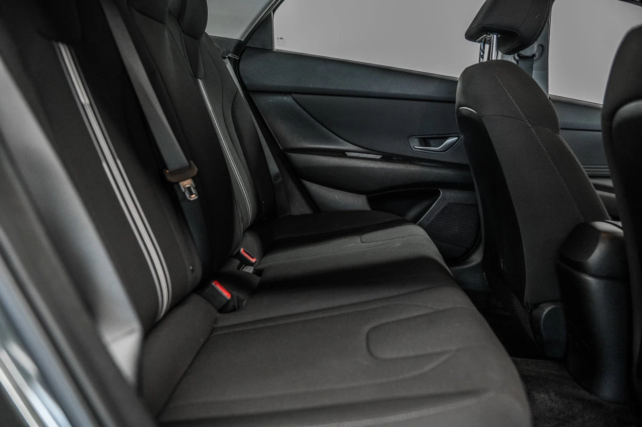 2023 Hyundai Elantra Preferred Tech Image principale