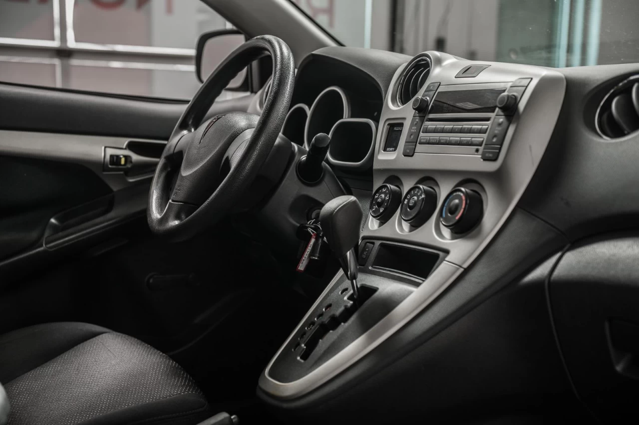 2009 Pontiac Vibe Automatique AUBAINE!!! Main Image