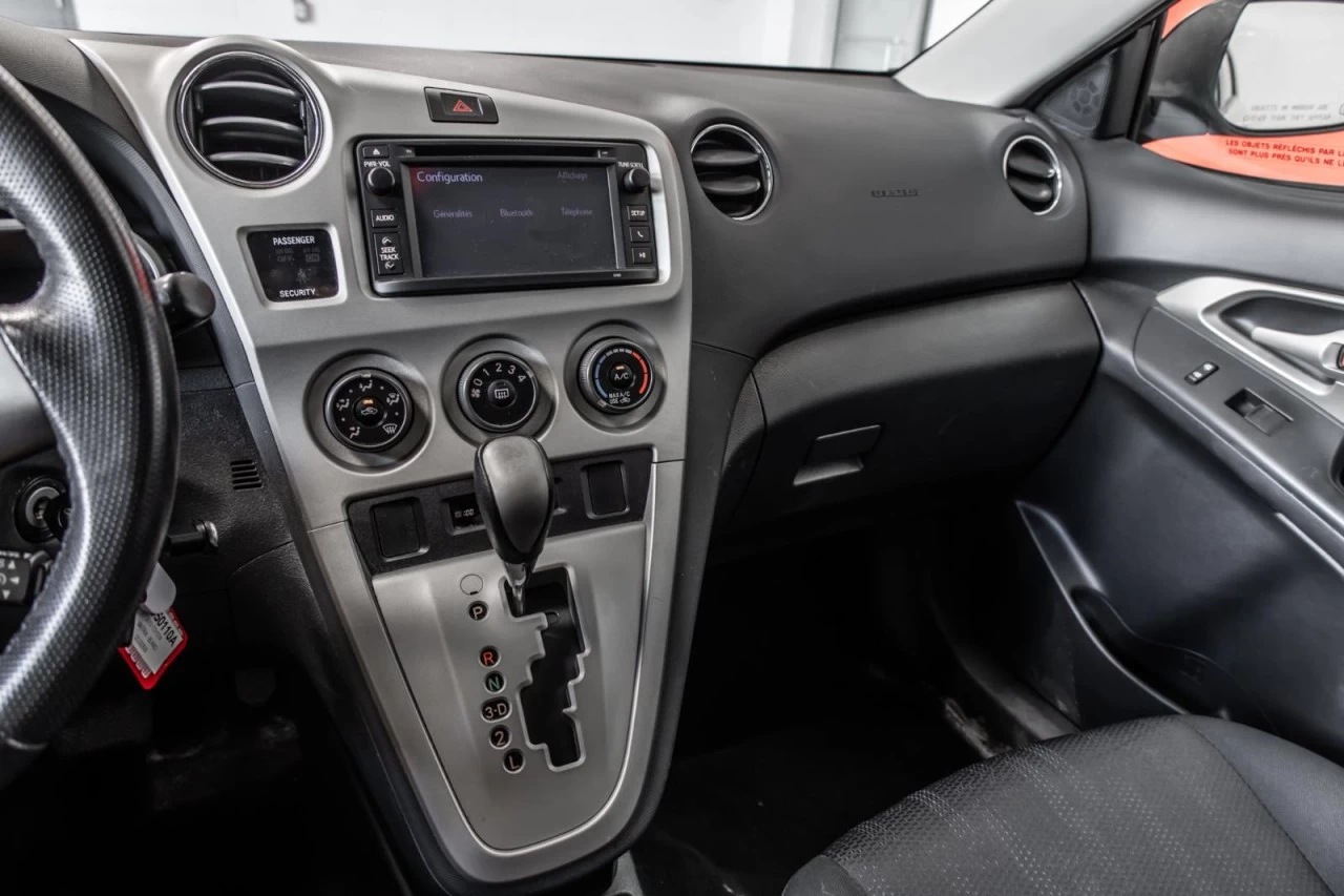 2013 Toyota Matrix Automatique AWD Garantie 1 AN Image principale