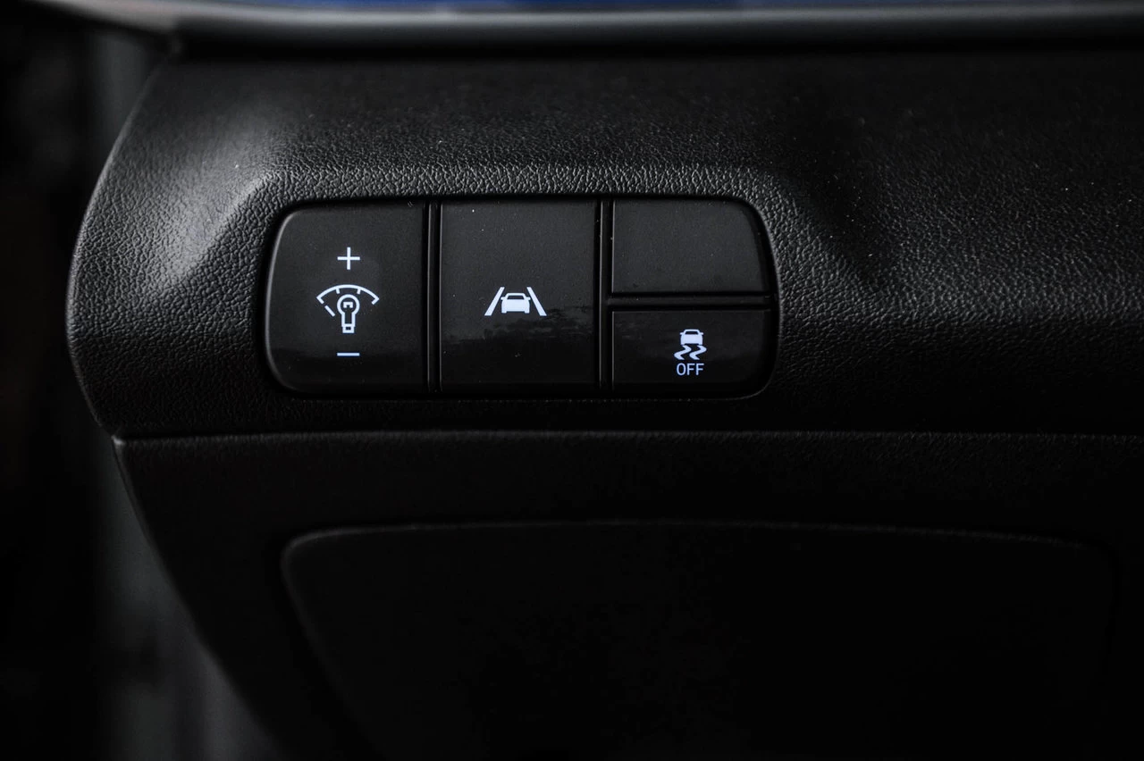 2023 Hyundai Elantra Luxury Image principale
