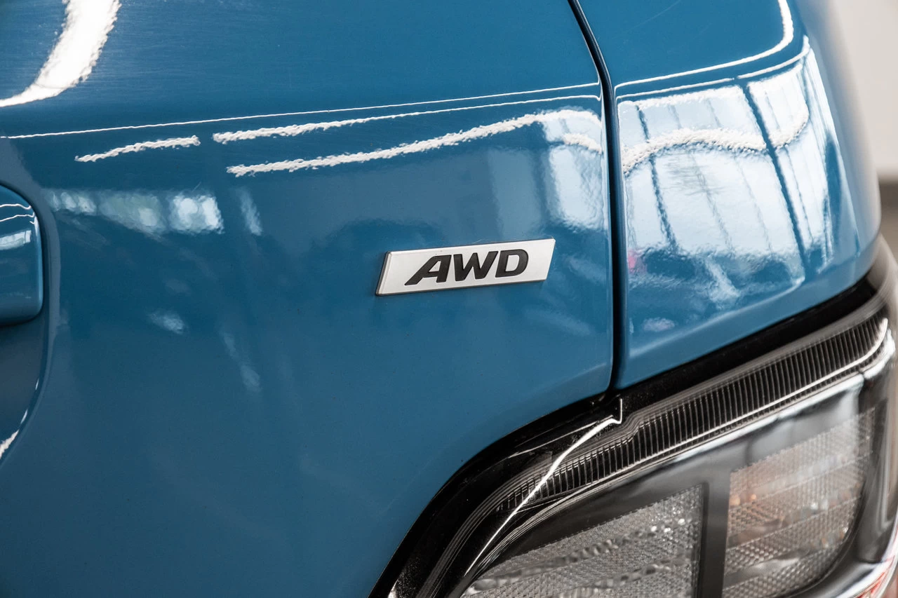 2022 Hyundai Kona Essential Awd Main Image