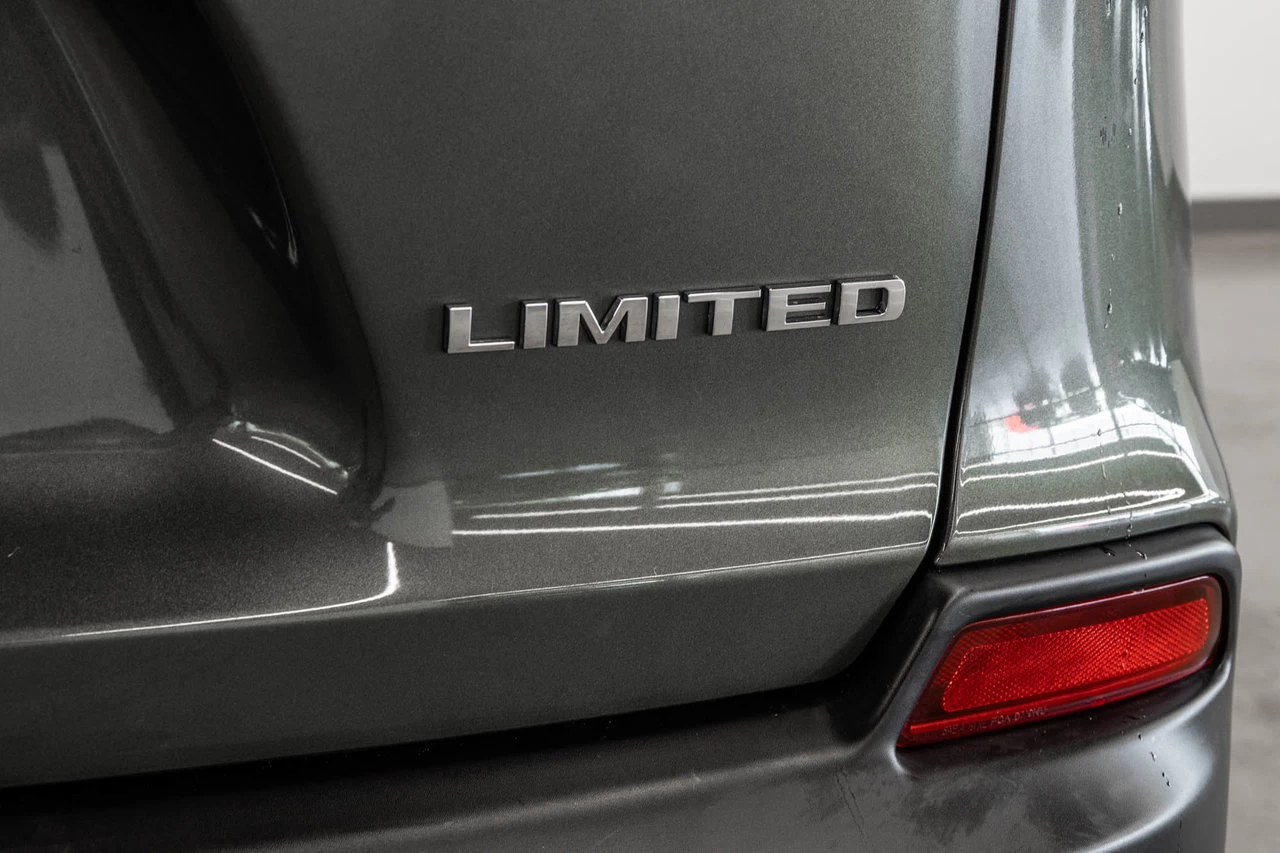 2019 Jeep Cherokee Limited V6 4x4 Main Image