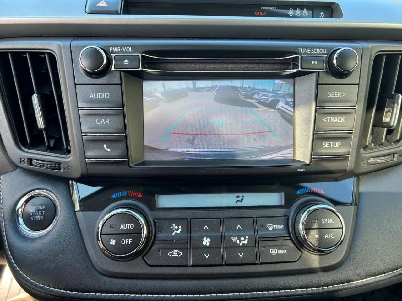 2018 Toyota RAV4 XLE, AWD, TOIT OUVRANT, CAMERA DE RECUL, MAGS+ Main Image